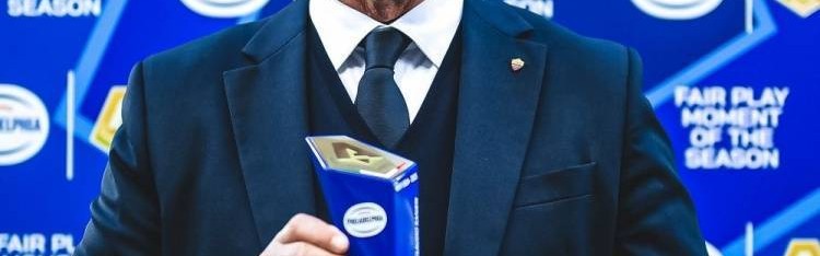 对手受伤主动叫停进攻！官方：老帅拉涅利获意甲公平竞赛时刻奖