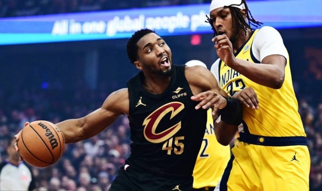 哈里伯顿31+8米切尔空砍35分 步行者淘汰骑士进东决